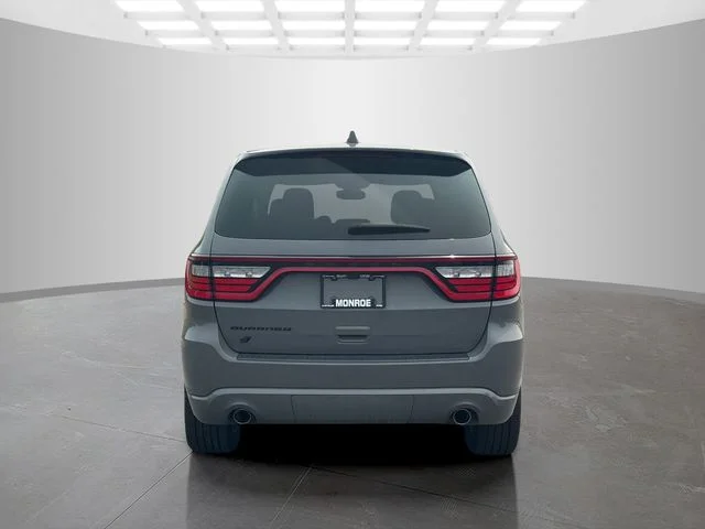 Certified Used 2022 Gray Dodge SXT image 6