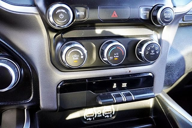 Used 2022 White Ram Big Horn/Lone Star image 29