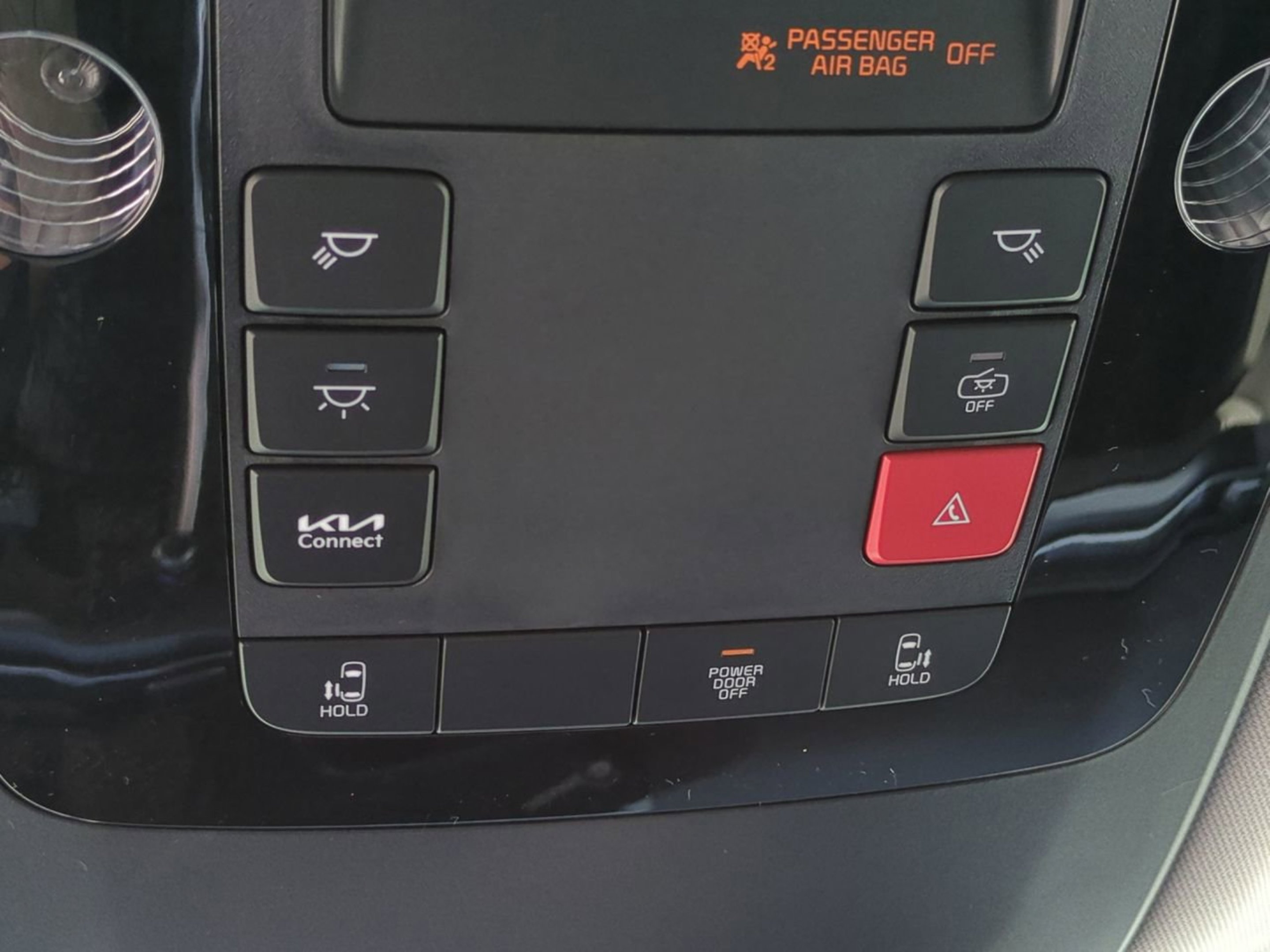 New 2026 Deep Chroma Blue Kia LX image 22