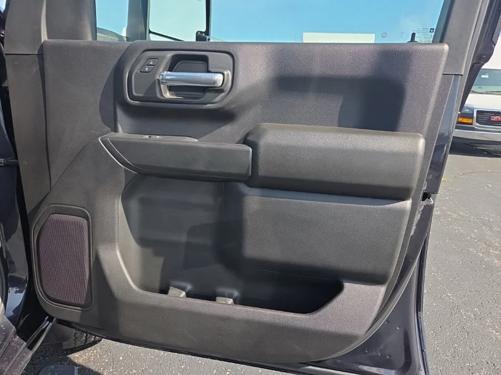 2024 Chevrolet Silverado 2500HD Custom - Photo 24