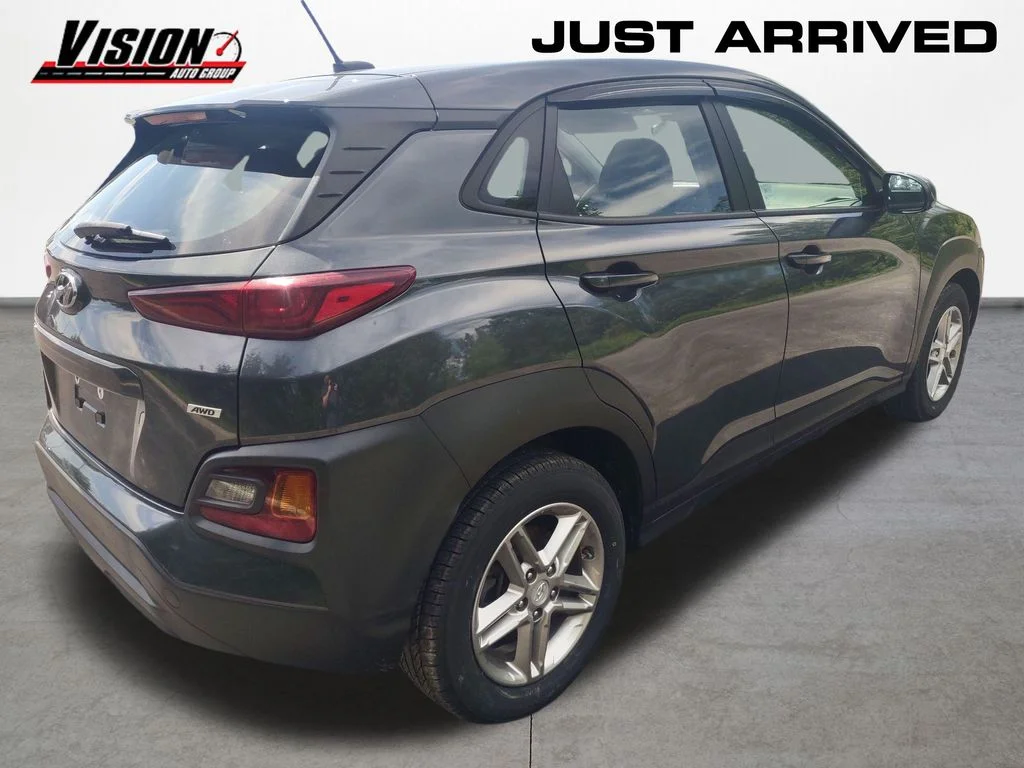 Used 2019 Gray Hyundai SE image 5