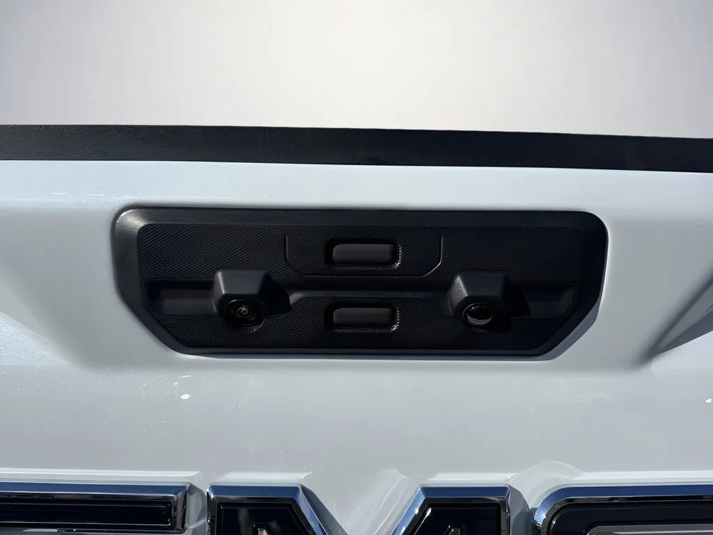 New 2026 Glacier White Tricoat GMC Denali Ultimate image 38