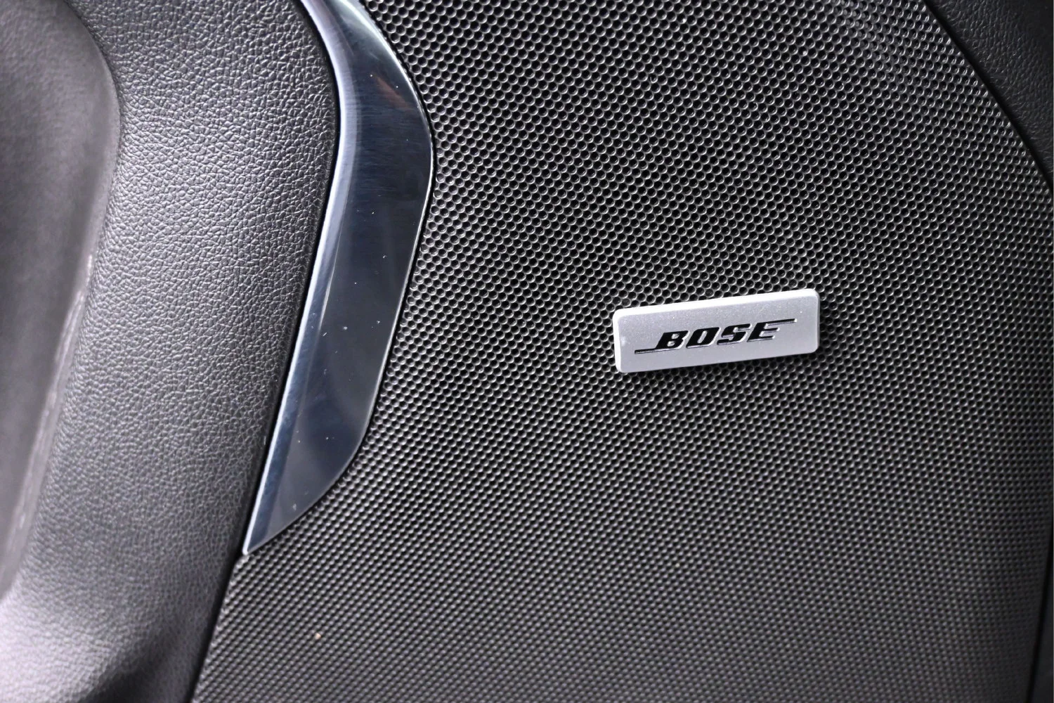 Used 2024 Black Chevrolet Premier image 29