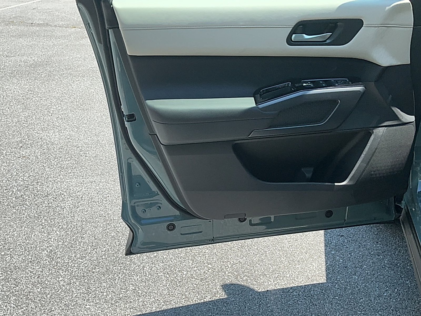 New 2026 Baltic Teal Nissan SL image 6