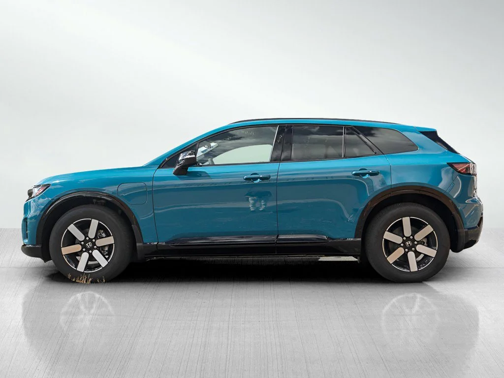 New 2026 North Shore Pearl Honda Touring image 4