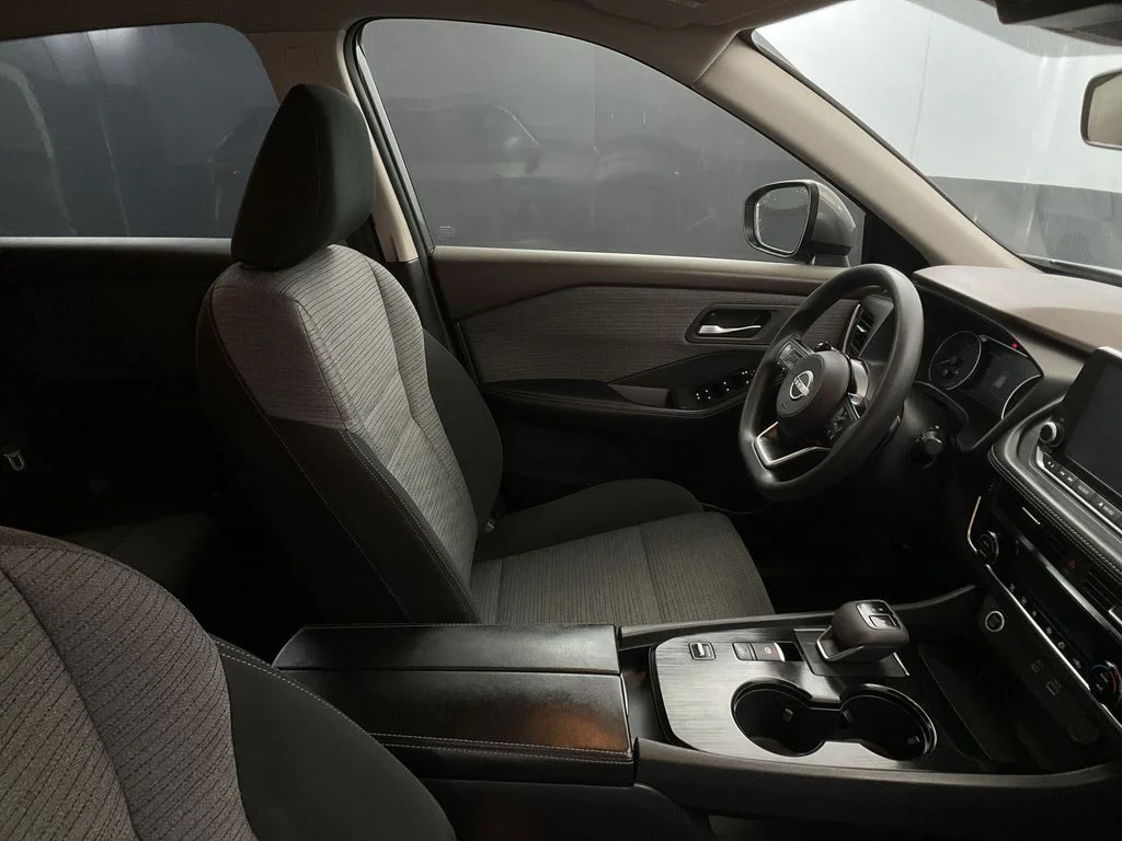 Used 2023 Gun Metallic Nissan SV image 26