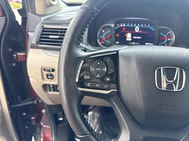 Used 2021 Red Honda EX-L image 32