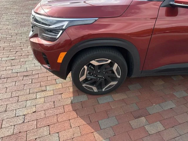 Used 2026 Orange Kia SX image 2