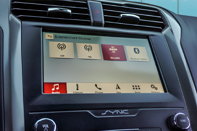 Used 2019 Blue Ford SEL image 22