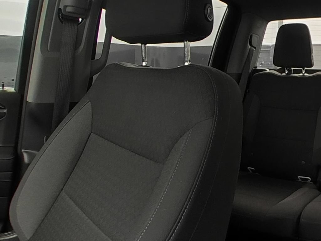 Used 2023 SUMMIT WHITE Chevrolet RST image 9