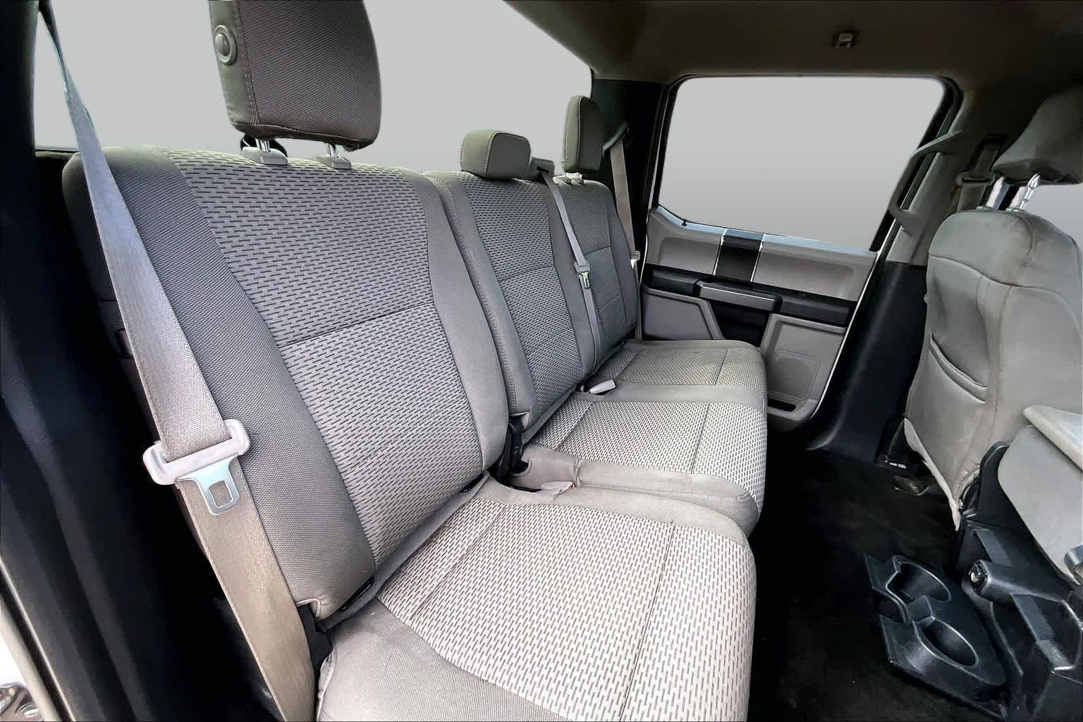 Used 2015 Oxford White Ford XLT image 18