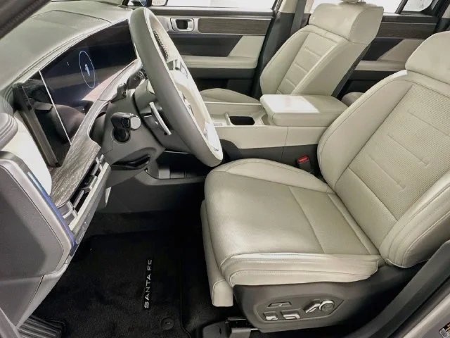 New 2027 Silver Hyundai Calligraphy image 9