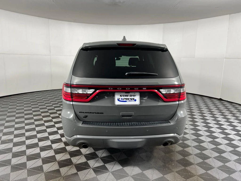 Used 2020 Gray Clearcoat Dodge SXT Plus image 8