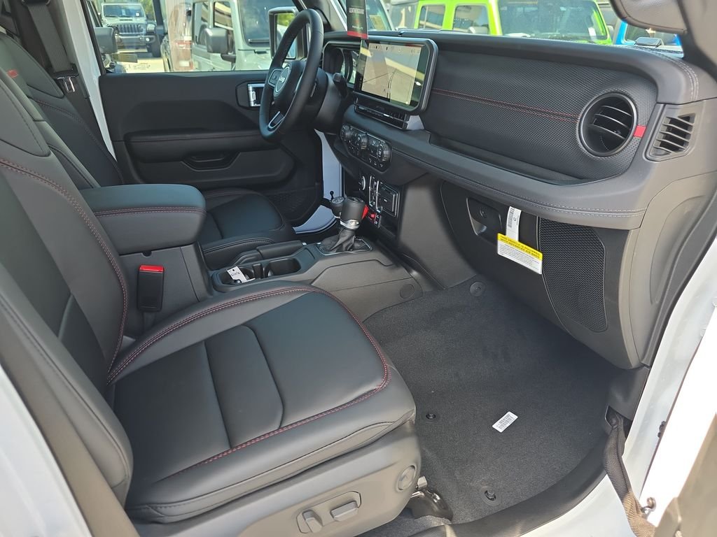 New 2026 Bright White Clearcoat Jeep Rubicon X image 30