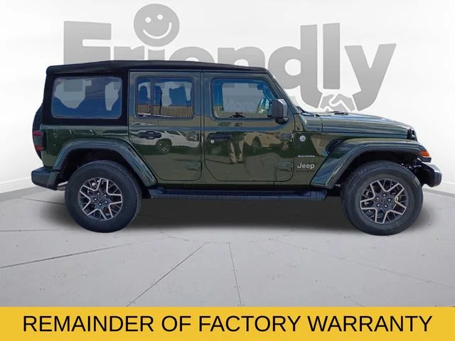 Used 2024 Green Jeep Sahara image 6