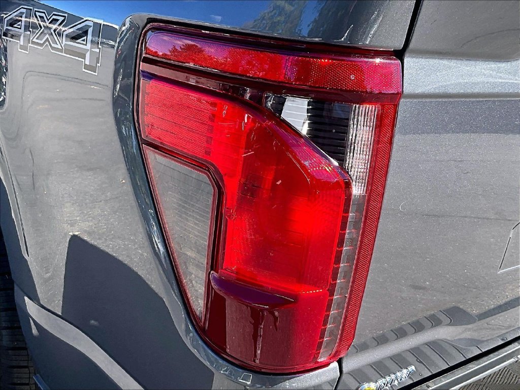 Used 2024 Gray Ford XLT image 35