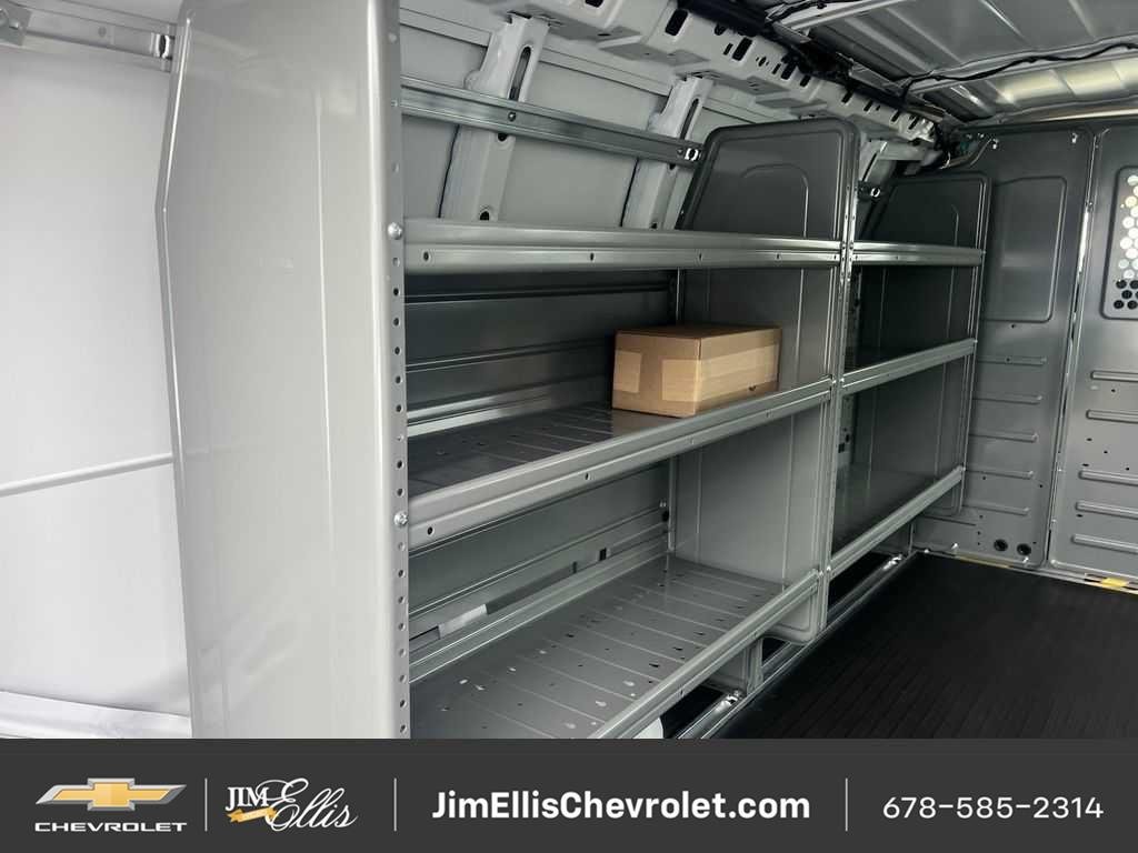 2025 Chevrolet Express Cargo Work Van - Photo 10