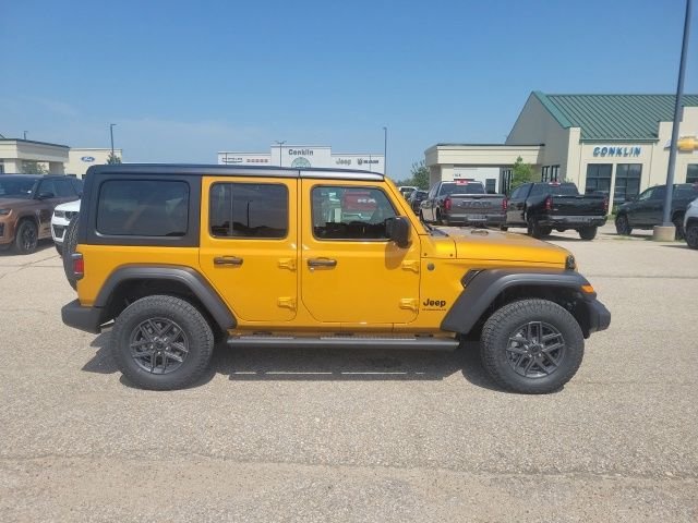 New 2026 Goldilocks Exterior Paint Jeep Sport S image 21