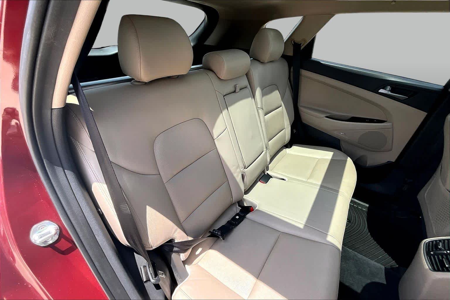 Used 2017 Ruby Wine Hyundai Limited image 20
