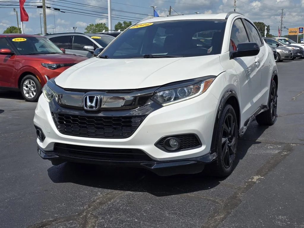 Used 2022 White Honda 2WD Sport image 3