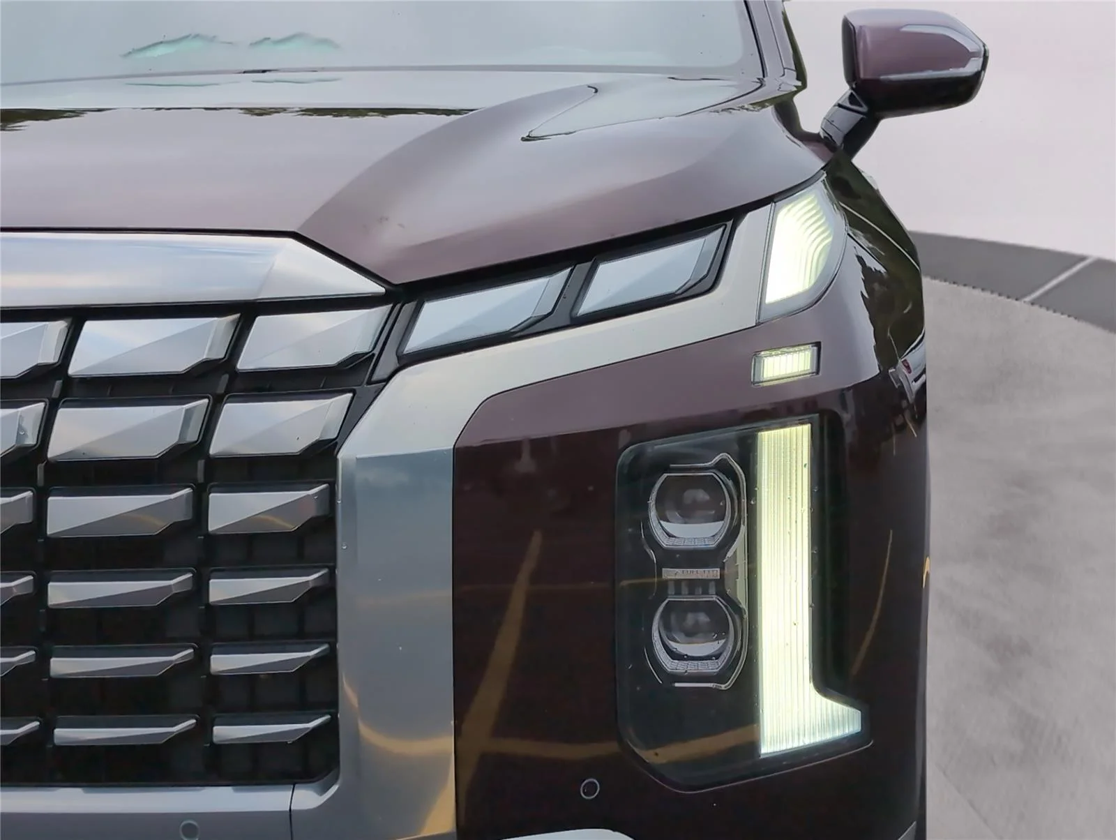 Used 2024 Sierra Burgundy Hyundai Calligraphy image 36