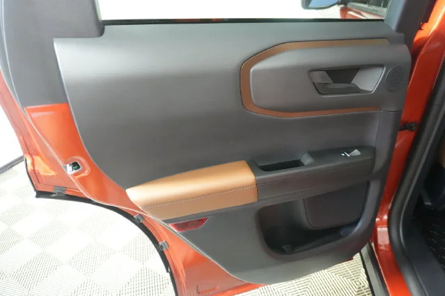 Used 2023 Hot Pepper Red Tinted Clearcoat Ford Badlands image 27