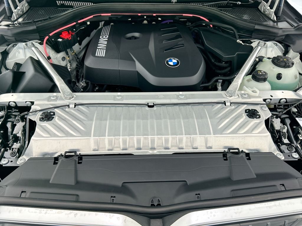 Used 2026 Alpine White BMW 30 xDrive image 28