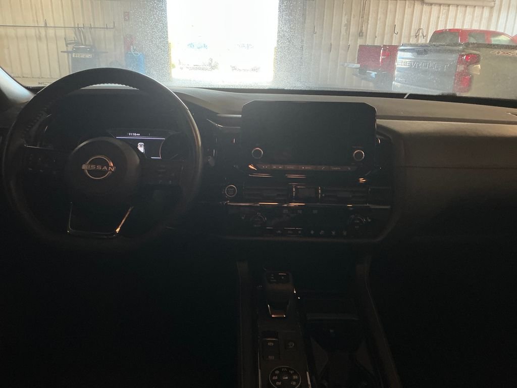 Used 2023 Super Black Nissan Rock Creek image 21