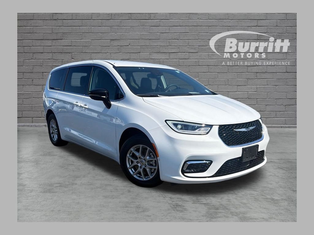 2024 Chrysler Pacifica