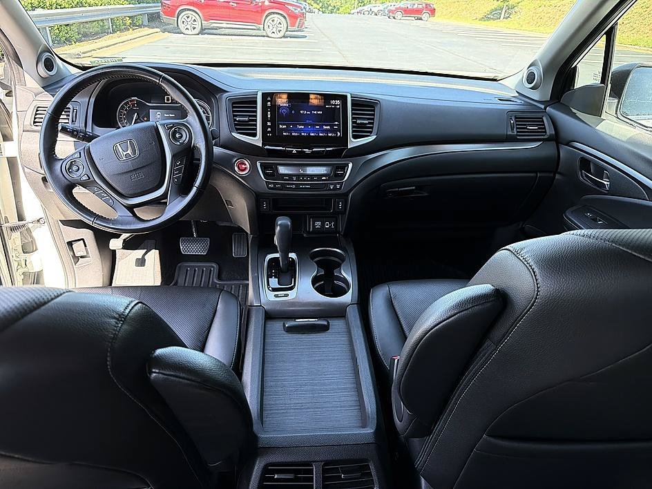 Used 2017 White Diamond Pearl Honda RTL-T image 19