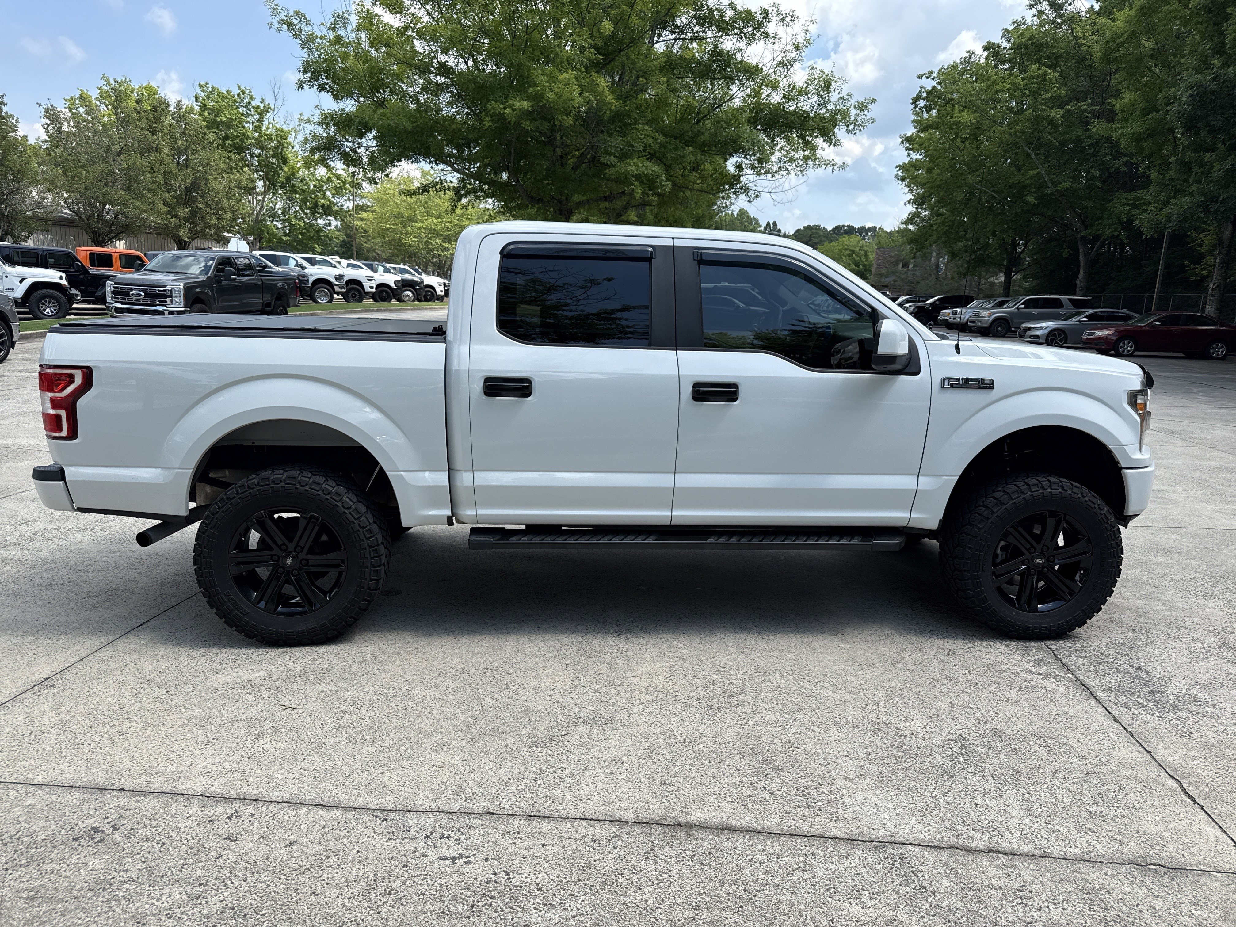Used 2018 Oxford White Ford XL image 8