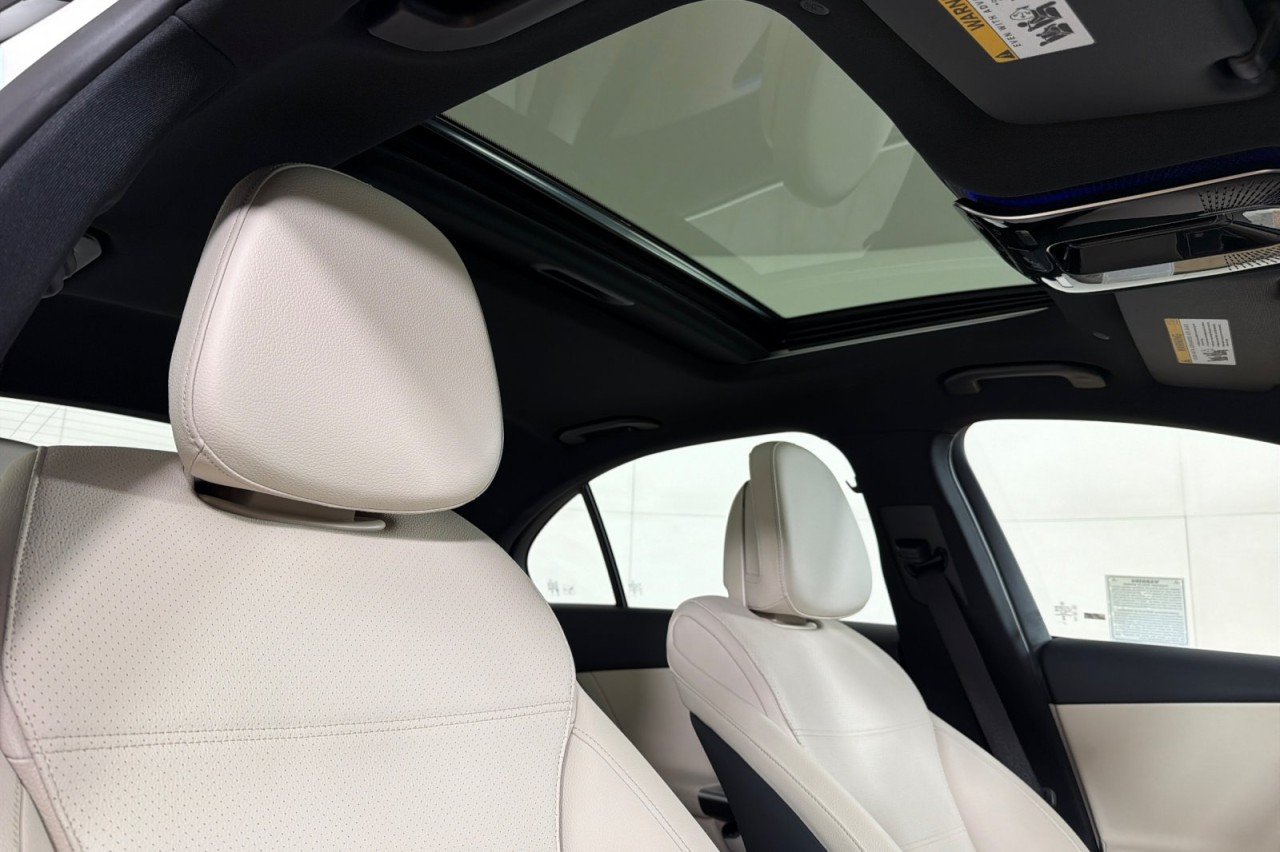 Used 2026 Polar White Mercedes-Benz C 300 image 15