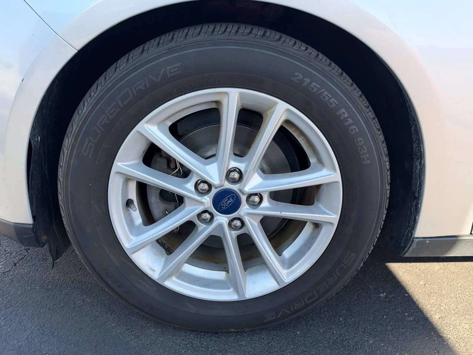 Used 2018 Silver Ford SE image 34