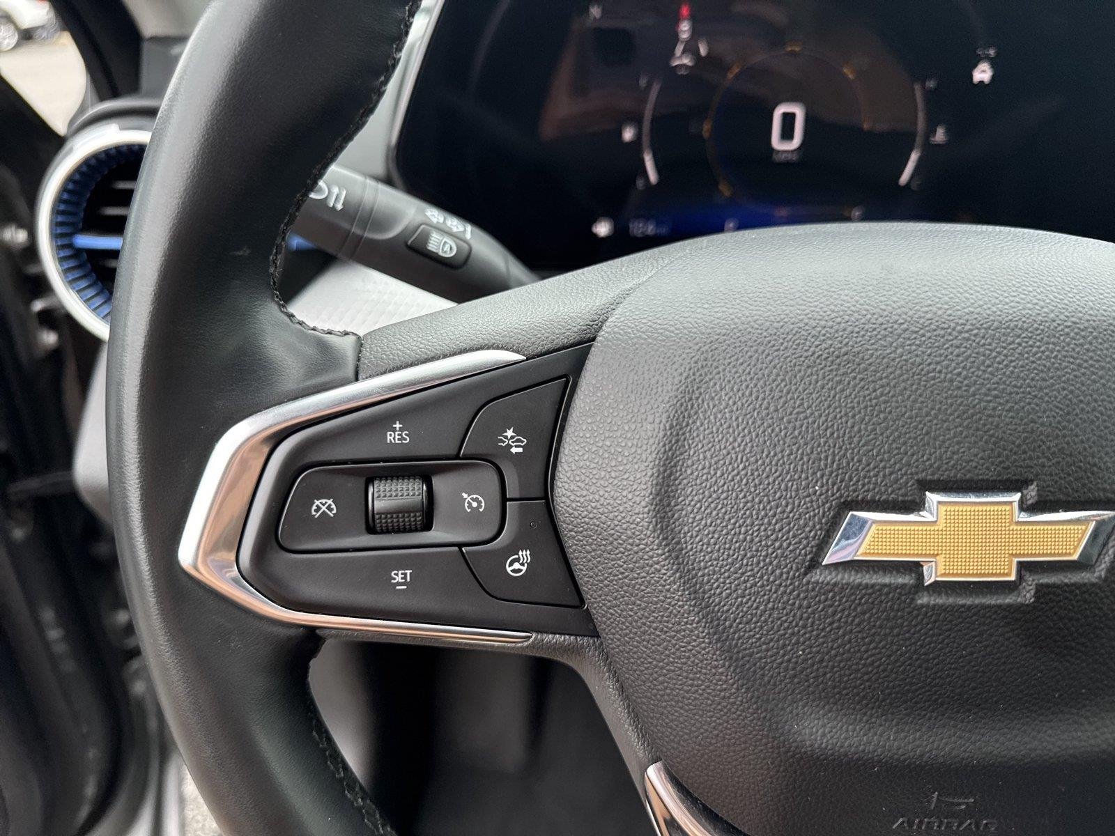 Used 2025 Sterling Gray Metallic Chevrolet LT image 16