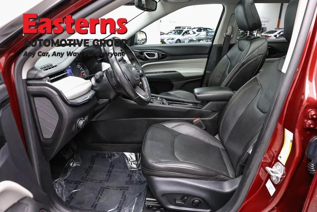 Used 2022 Red Jeep Limited image 72