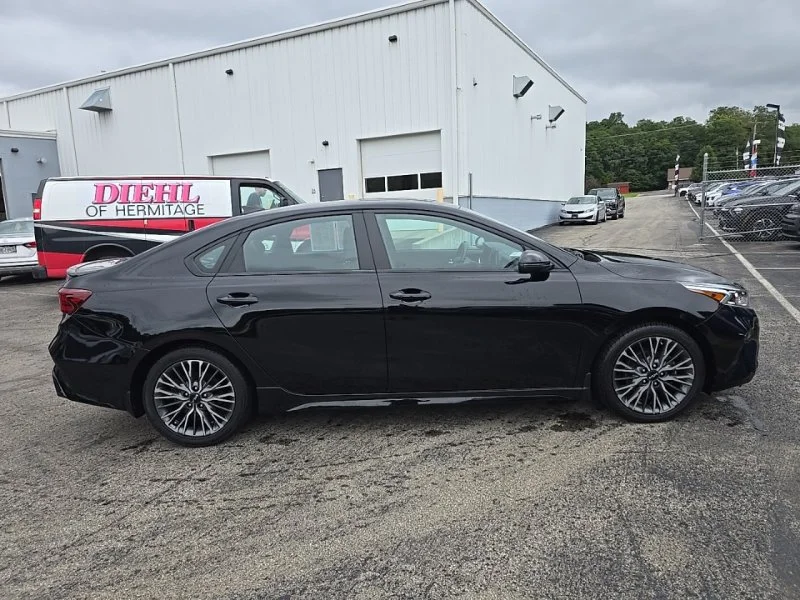 Used 2023 Black Kia GT-Line image 9