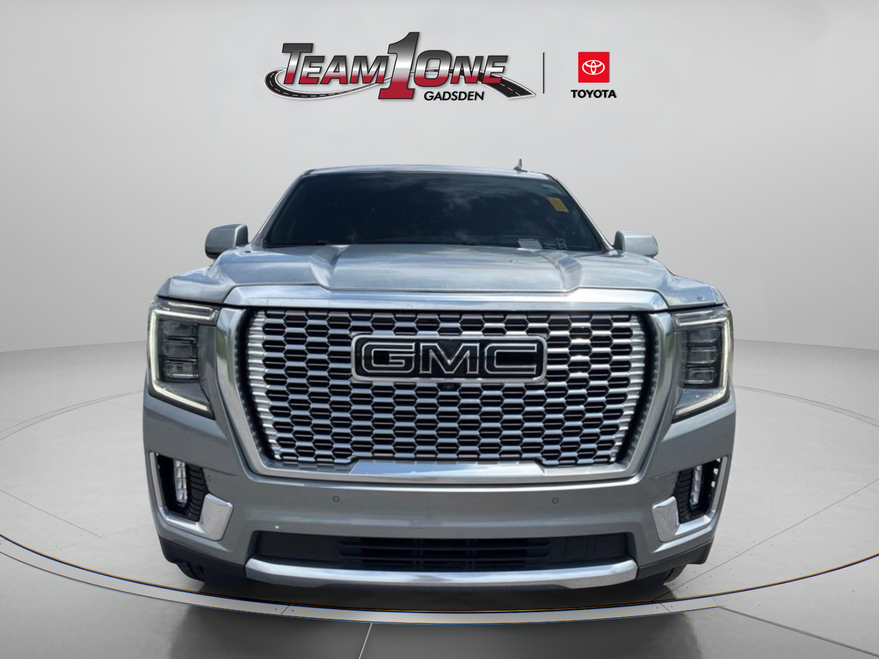 Used 2023 Sterling Metallic GMC Denali image 3