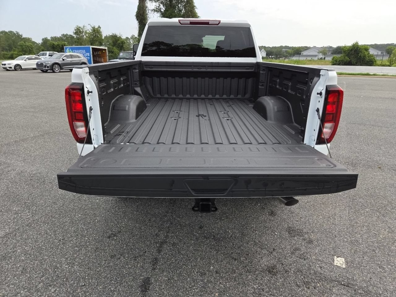 New 2026 Summit White GMC Pro image 20