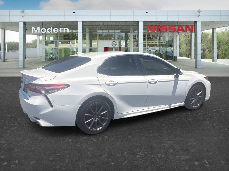 Used 2020 Super White Toyota SE image 5
