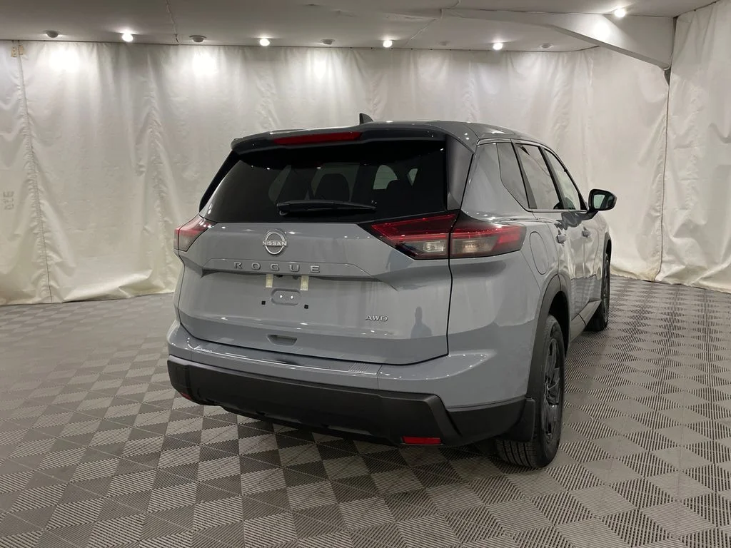 New 2026 Boulder Gray Pearl Nissan SV image 5