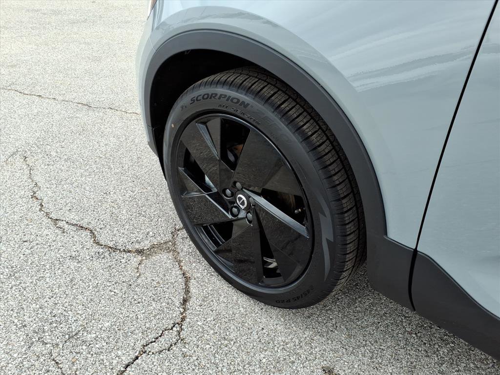 New 2026 Vapour Grey Volvo Ultra Black Edition image 9