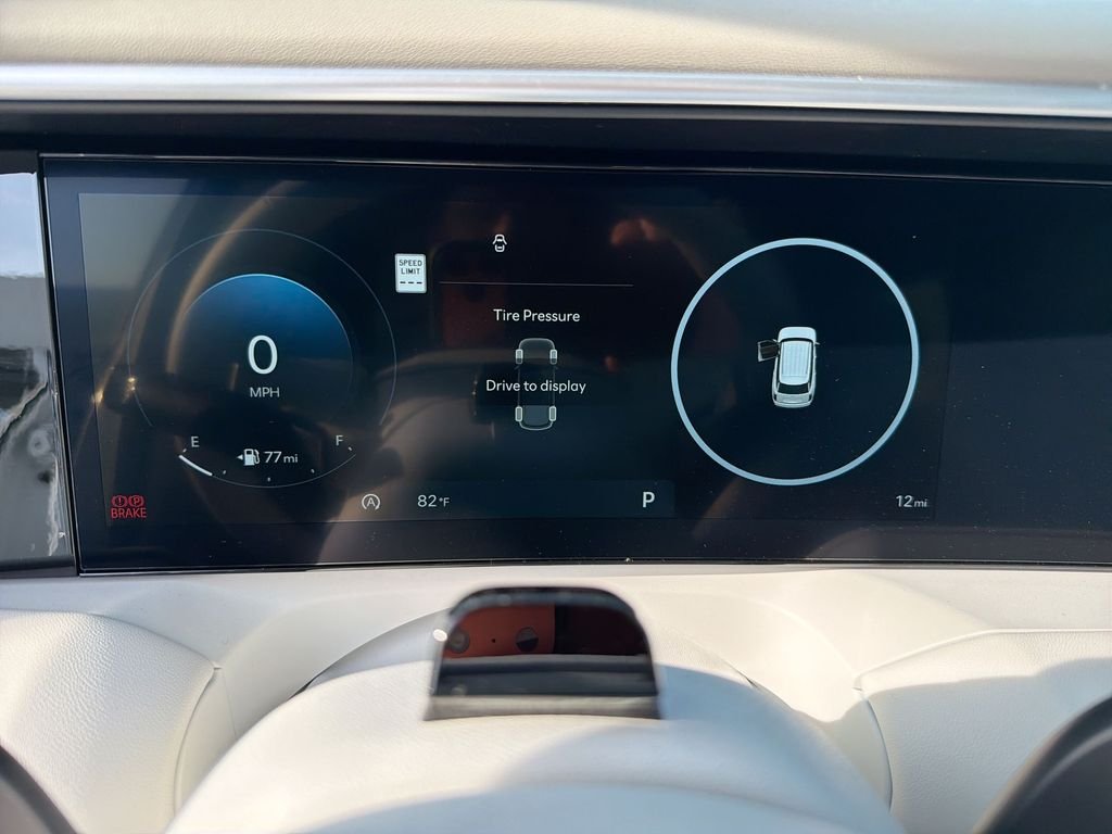 New 2026 White Hyundai SEL AWD image 10