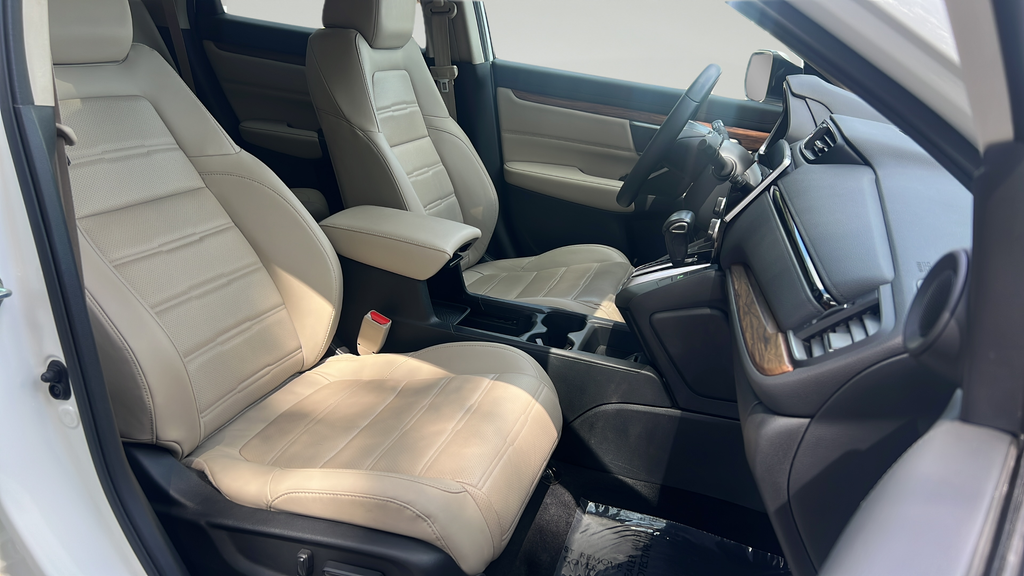 Used 2018 White Honda EX-L image 22