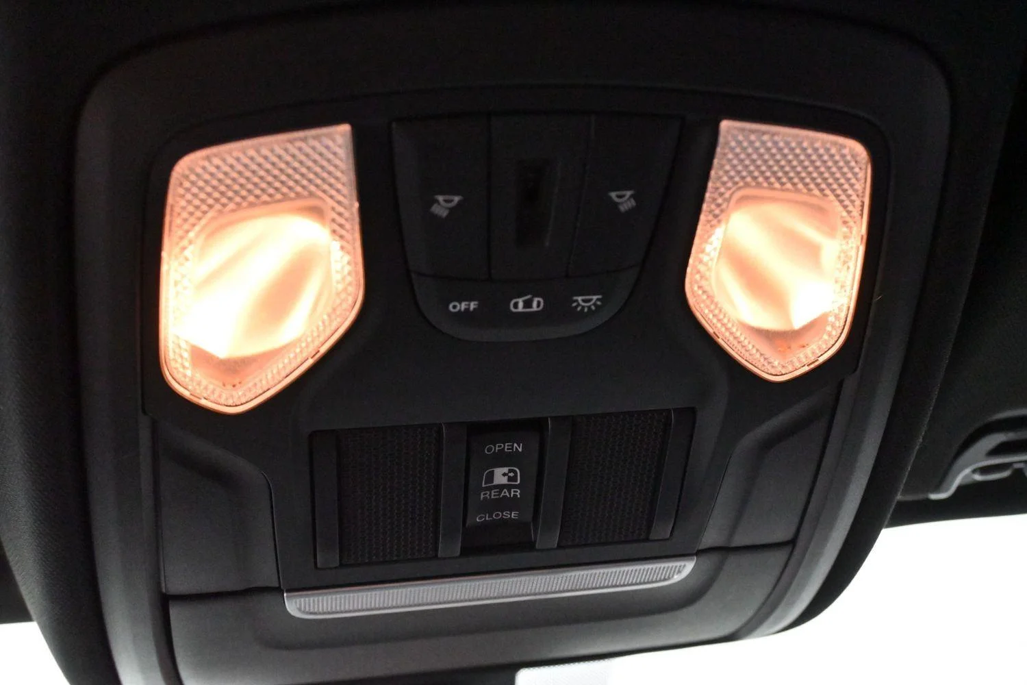 Used 2020 Granite Crystal Metallic Clearcoat Ram Rebel image 26