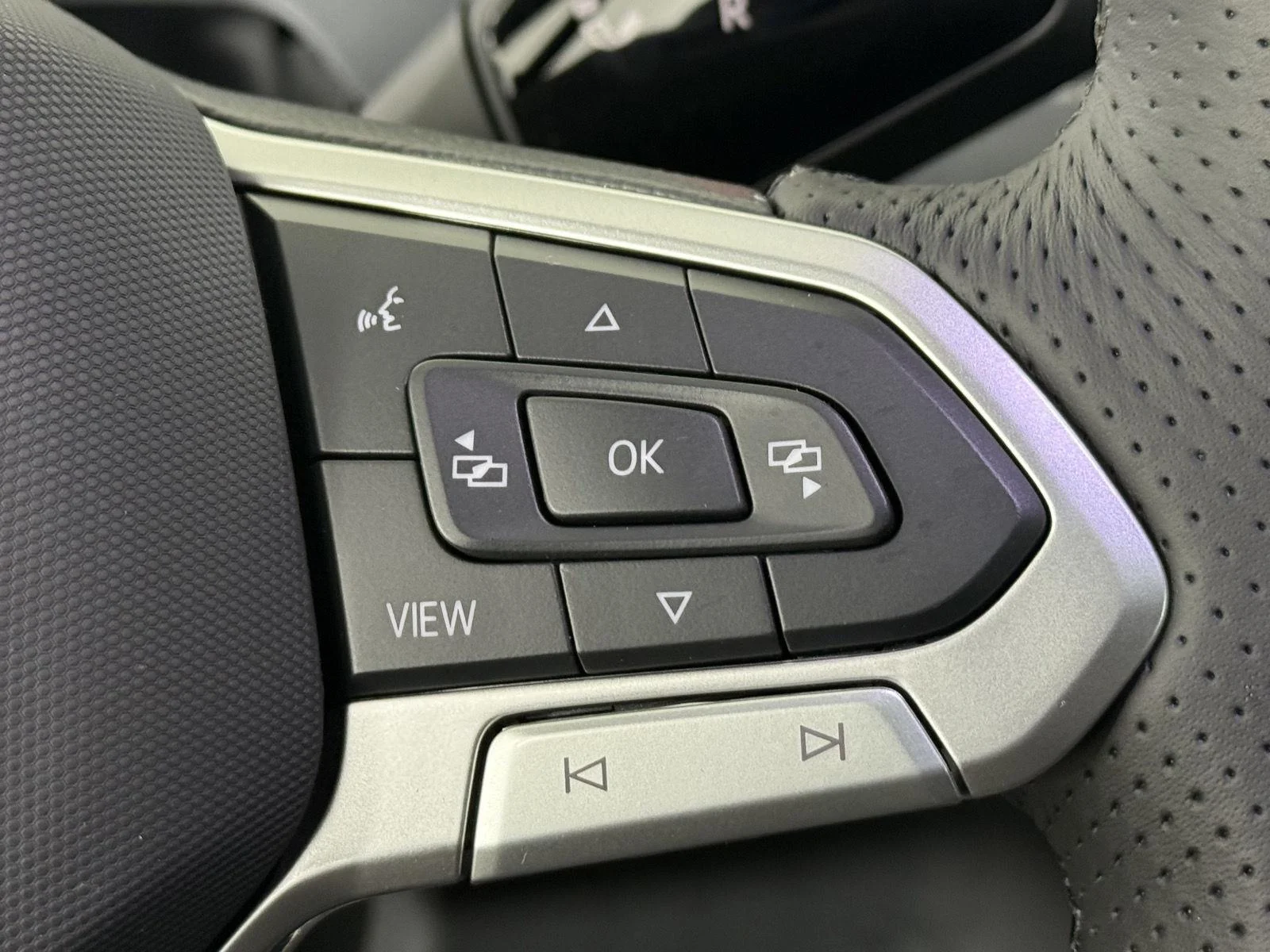 New 2026 BLACK VOLKSWAGEN  image 28