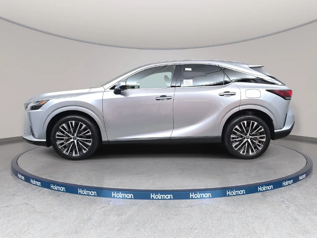 New 2026 Iridium Lexus PREMIUM PLUS image 8