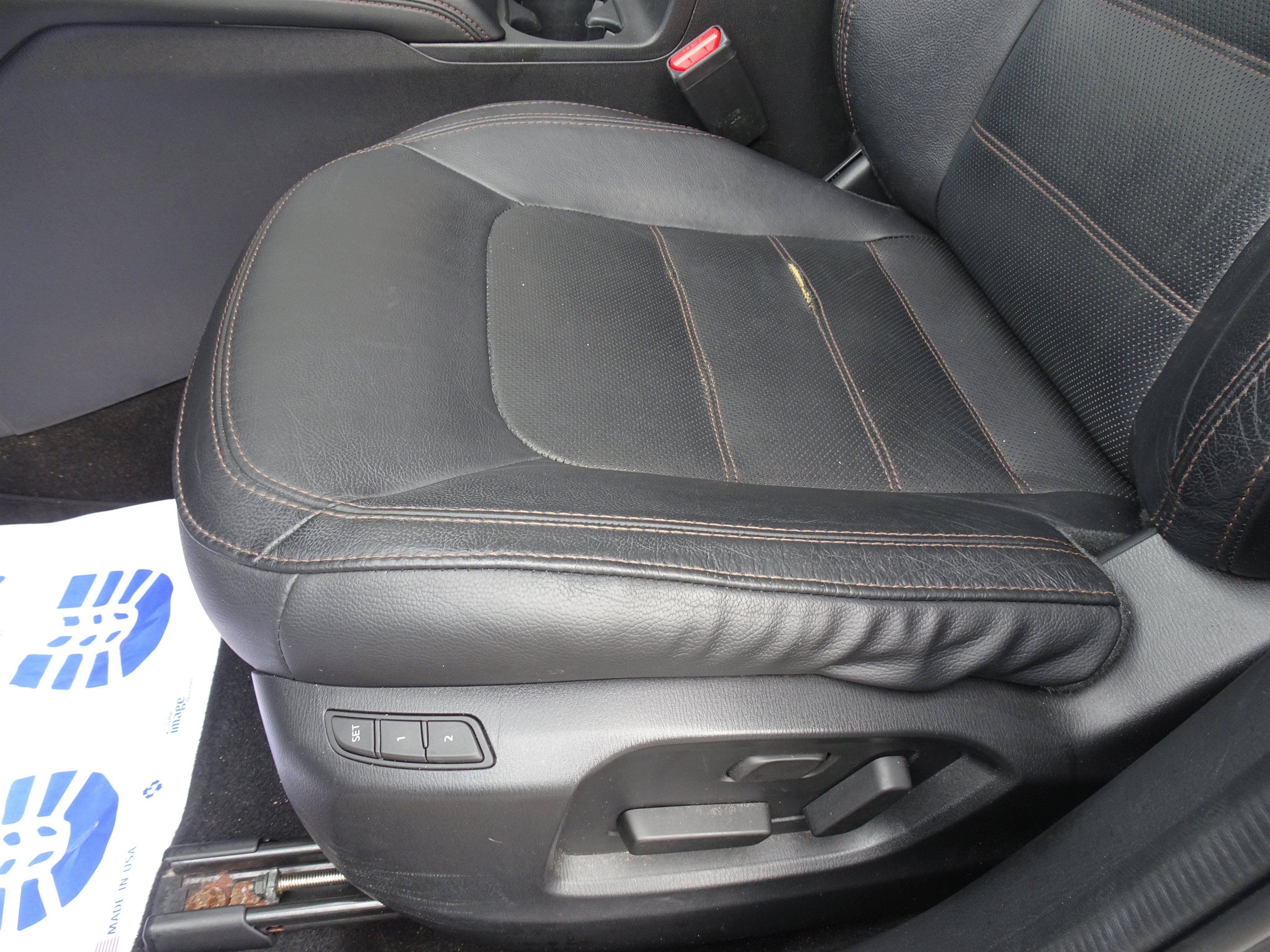 Used 2018 Machine Gray Metallic Mazda Grand Touring image 9