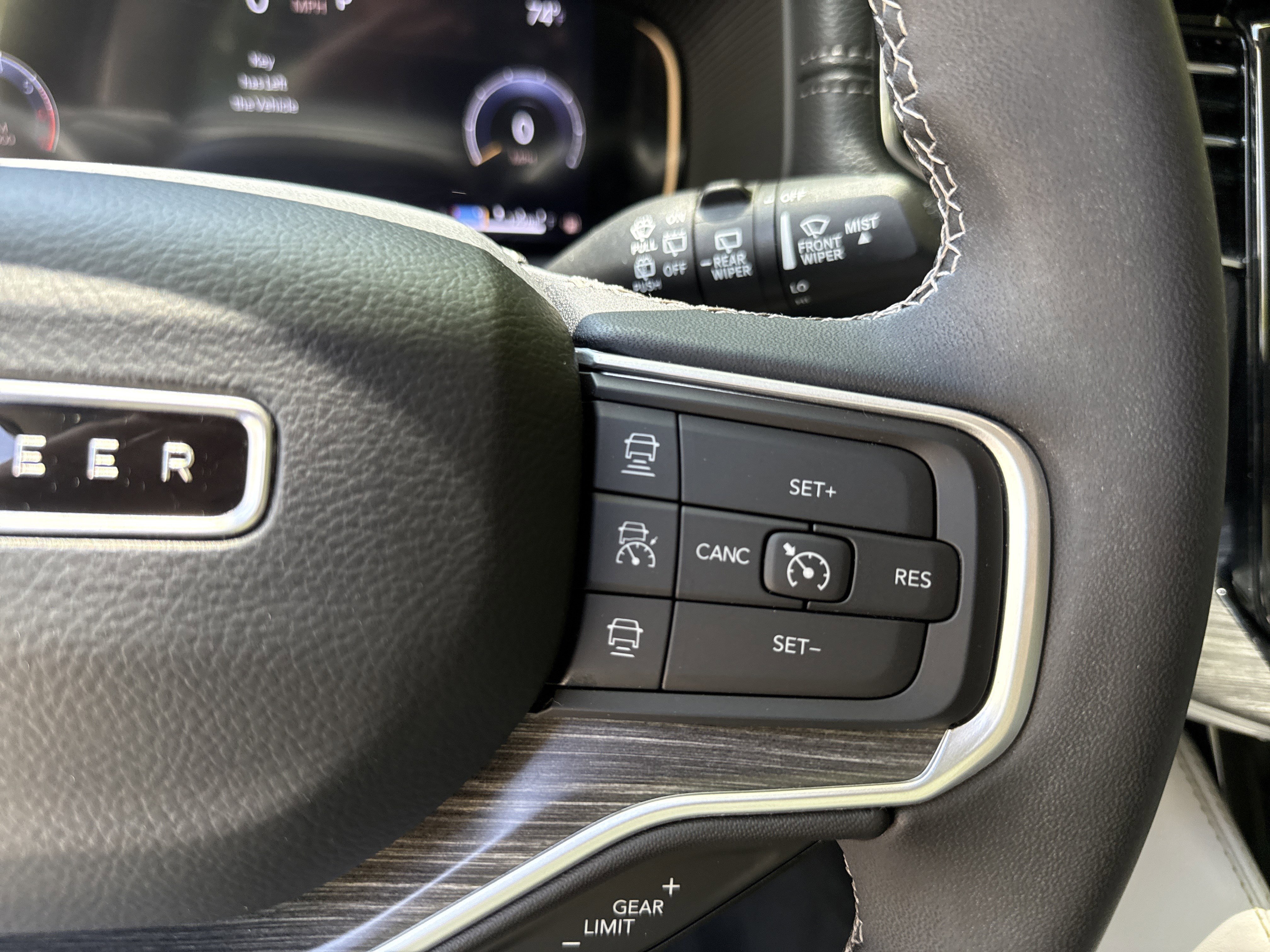 Used 2024 Diamond Black Crystal Pearlcoat Jeep Series II image 29