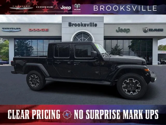 2026 Jeep Gladiator Sahara Auto's photo