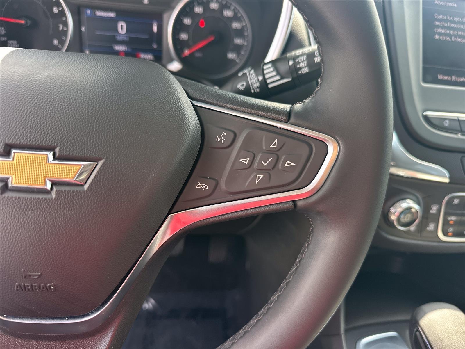 Used 2024 Lakeshore Blue Metallic Chevrolet LT image 10